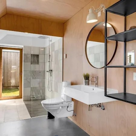 Semesterbostad Onni - 250m From The Sea By Interhome